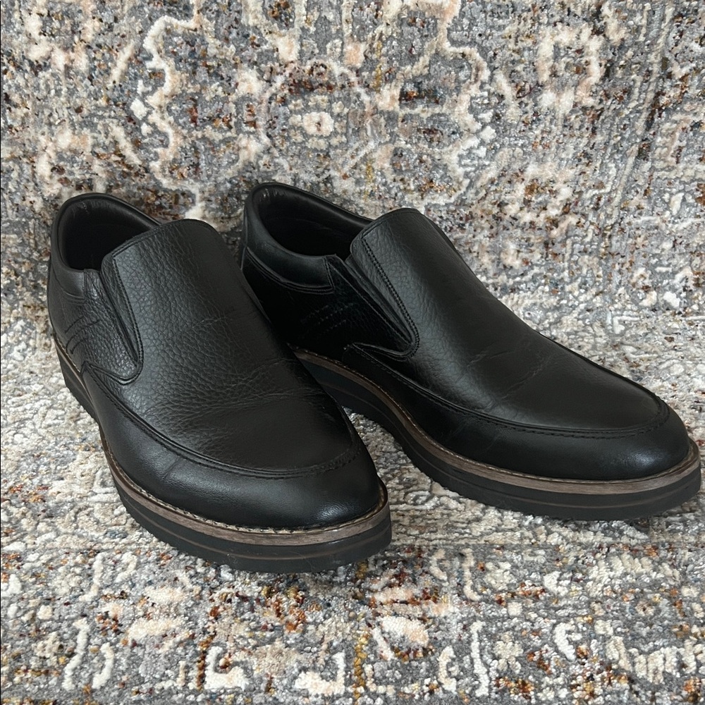 SATEL Men's Black Leather Slip-On Casual Loafers, EU size 43.
US size 10.